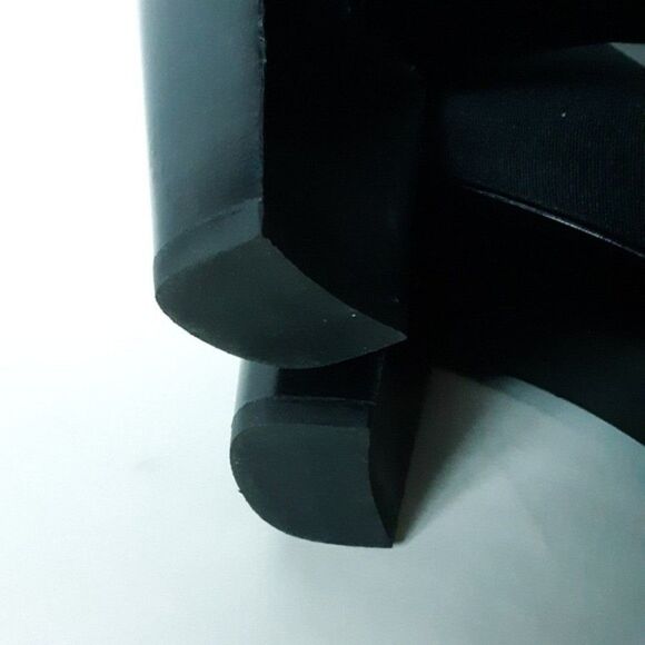 Stuart Weitzman Women's size 6M Y2K Style Ankle Boot - Picture 8 of 11